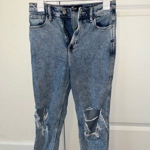 Hollister Ultra High Rise Mom Jean